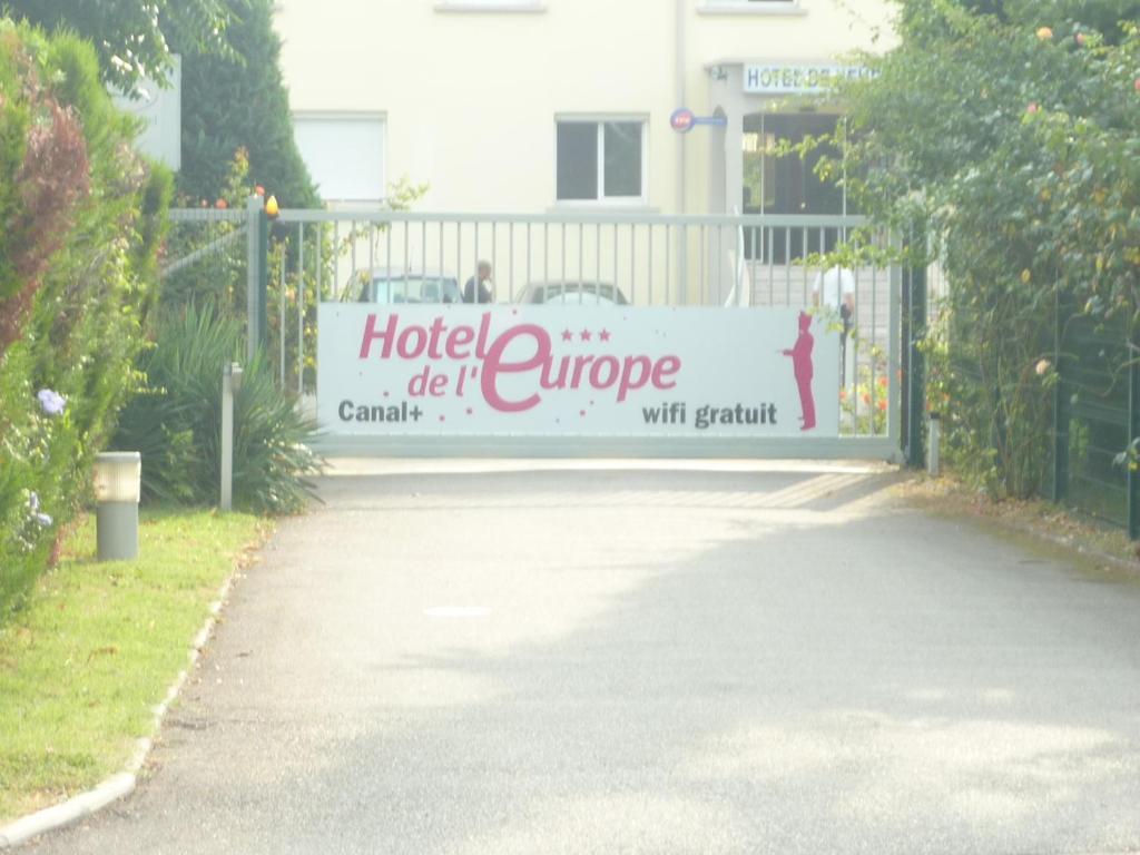 Hotel De L'Europe Pierre-Benite Exterior photo